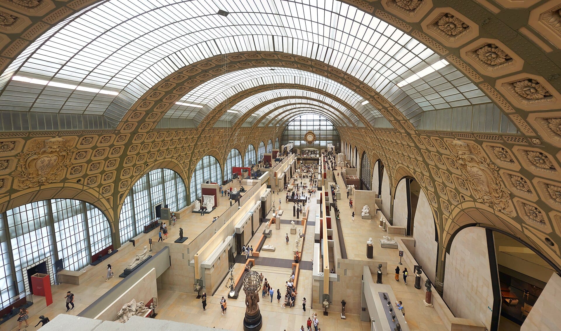 La grande nef du musée d'Orsay et sa verrière, vues depuis l'étage
